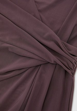 Reiss, DYLAN DRAPED-DETAIL SLEEVELESS MAXI DRESS - Maxikjoler - taupe brown