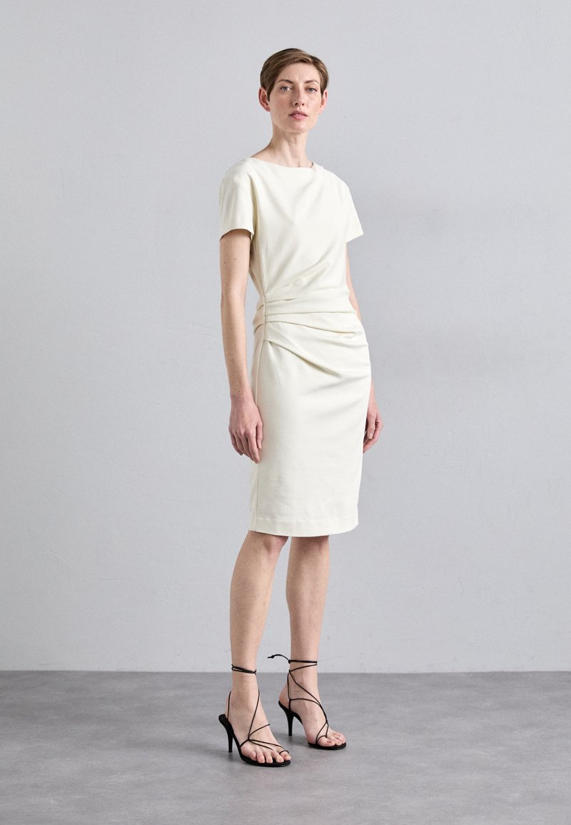 Tiger of Sweden - IZLO - Jerseykjole - cream white, Forstørre