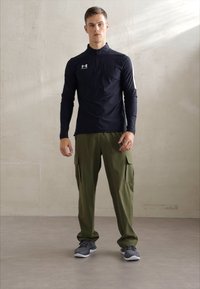 Under Armour FLOW DYNAMIC  - Väglöparskor - castlerock/mod gray/black