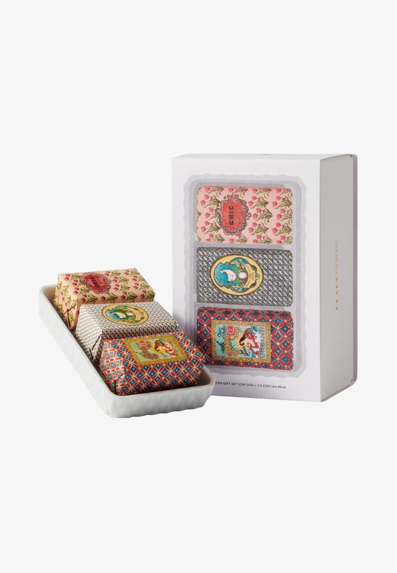 Claus Porto - CLAUS PORTO KÖRPERSET CLASSICO GIFT SET SOAP DISH PLUS 3 50G CHICKEN, ONDINA, CHIC - Seife - transparent, Vergrößern