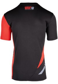Korte mouwen sportshirt met een zwarte body, rode mouwen en grijze accenten. Het materiaal is glad en er staat een logo op de bovenrug.