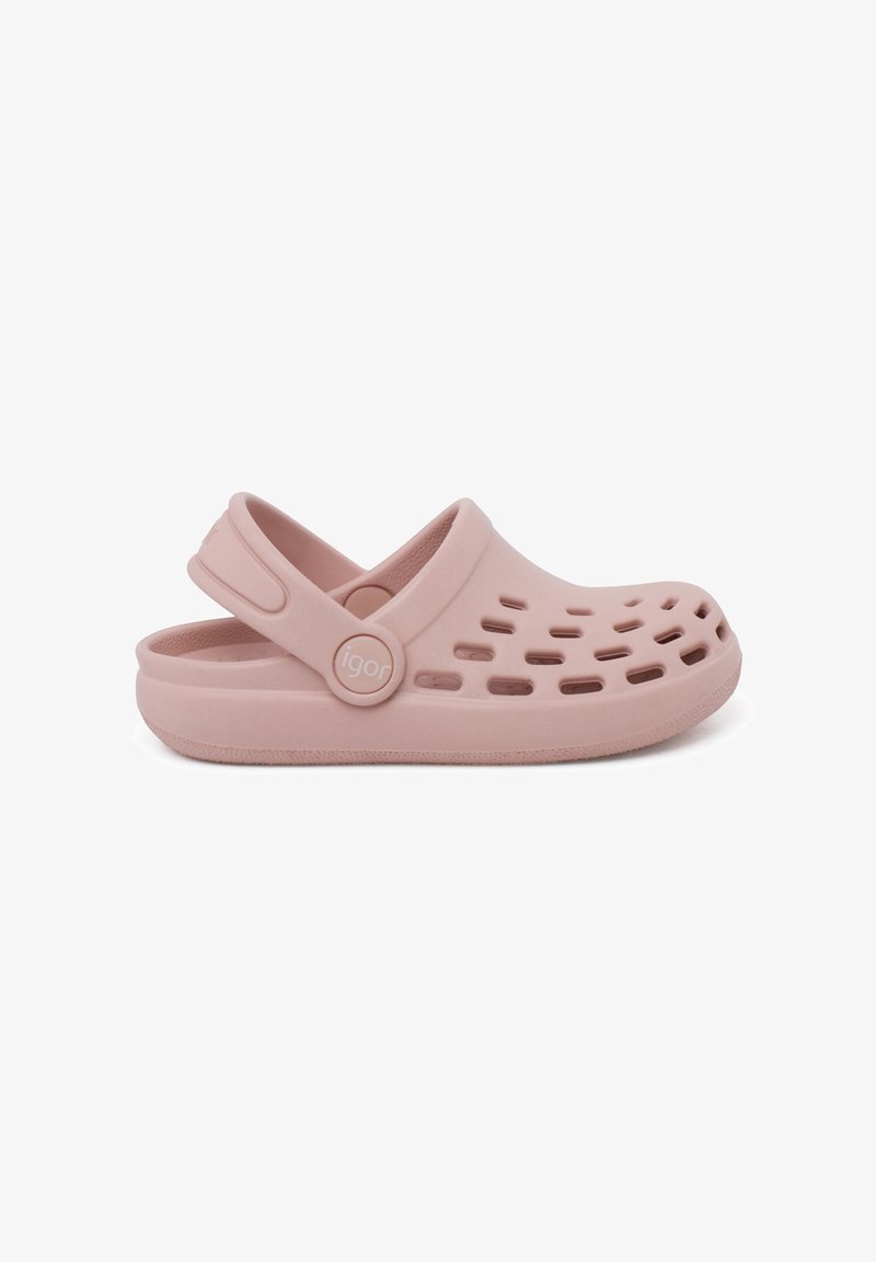 Saboti roz din cauciuc, cu orificii de ventilație tăiate, curea la spate, vârf rotund și talpă texturată. Brandingul este vizibil pe lateral.
