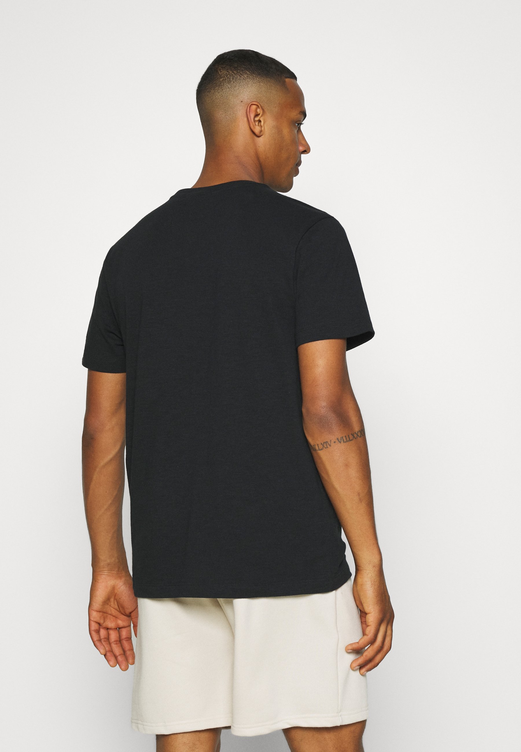 Men Basic T-shirt Men Basic T-shirt