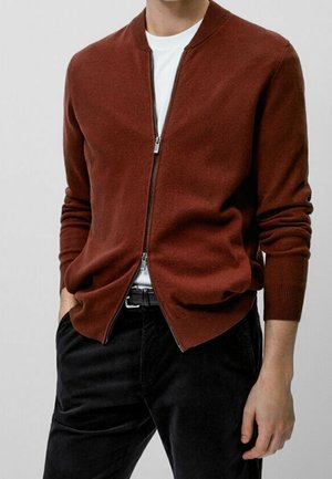 Vest - mottled red