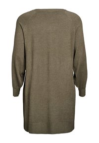 Olivgrön pullovertröja med avslappnad passform, långa ärmar och ribbade muddar och nederkant. Tillverkad av mjukt stickat material med minimal textur.