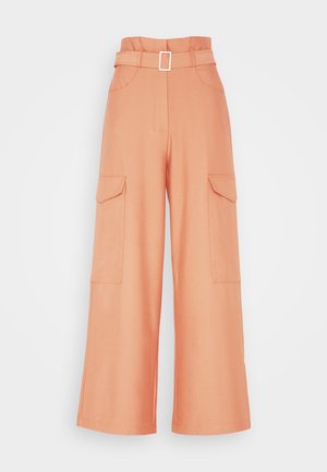 87Origins PAPER BAG TROUSERS - Cargo trousers - coral