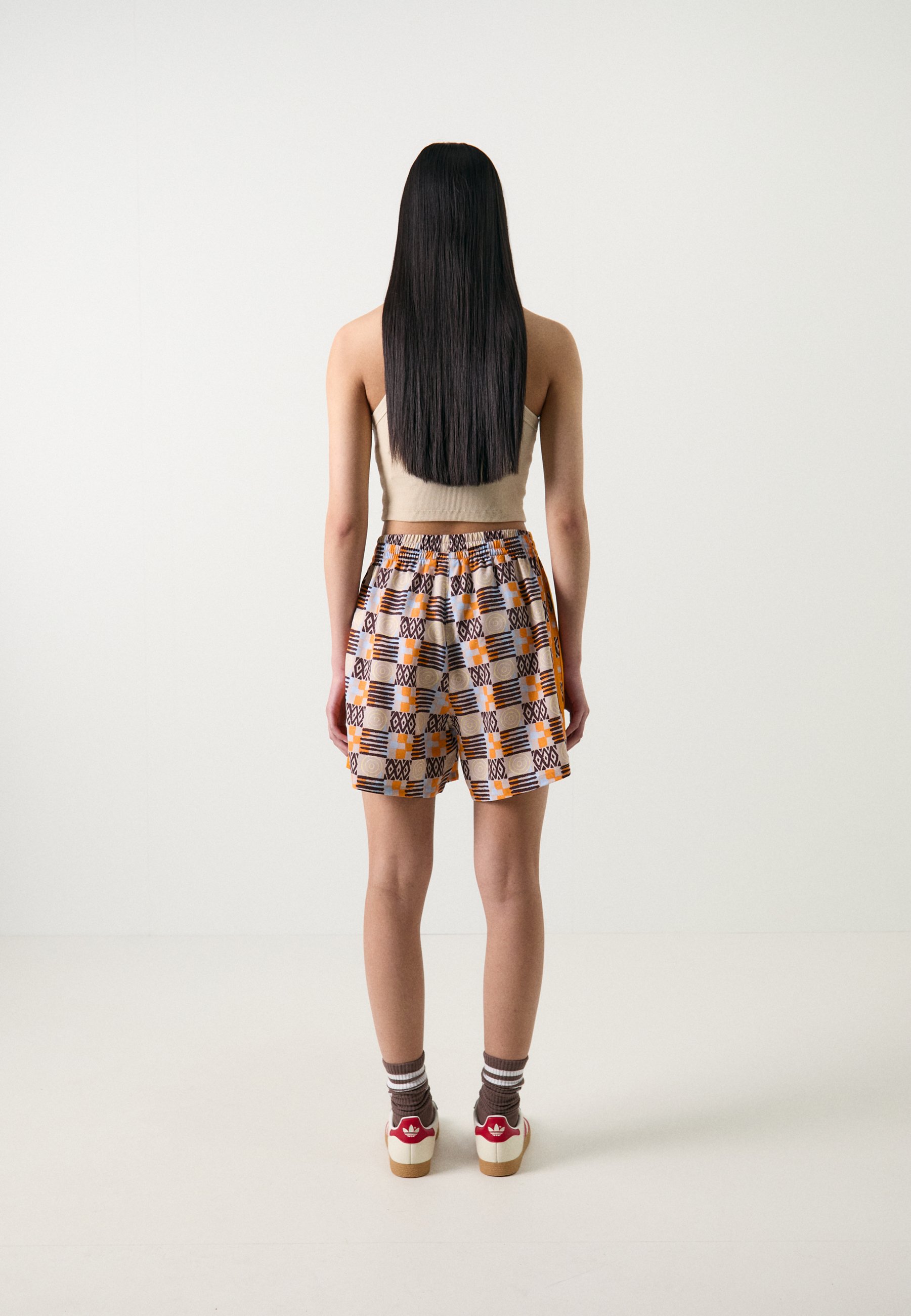 adidas Originals 80S ELONGATED - Sports shorts - multicolor