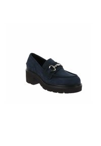 Mocassino in suede blu navy con punta arrotondata, suola platform nera spessa e un accento di catena argentata lungo la parte frontale. Texture liscia e design semplice.