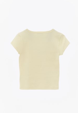 Kort mouw ribgebreid crèmekleurig crop top met een ronde halslijn, plat gelegd tegen een witte achtergrond.