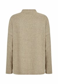 Beige gestrickter Pullover mit geripptem Textur, fallenden Schultern und hohem Kragen. Das Design ist locker geschnitten mit langen Ärmeln.