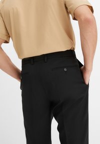 bonprix REGULAR FIT BAUKASTEN BUSINESS STRAIGHT - Chino - black