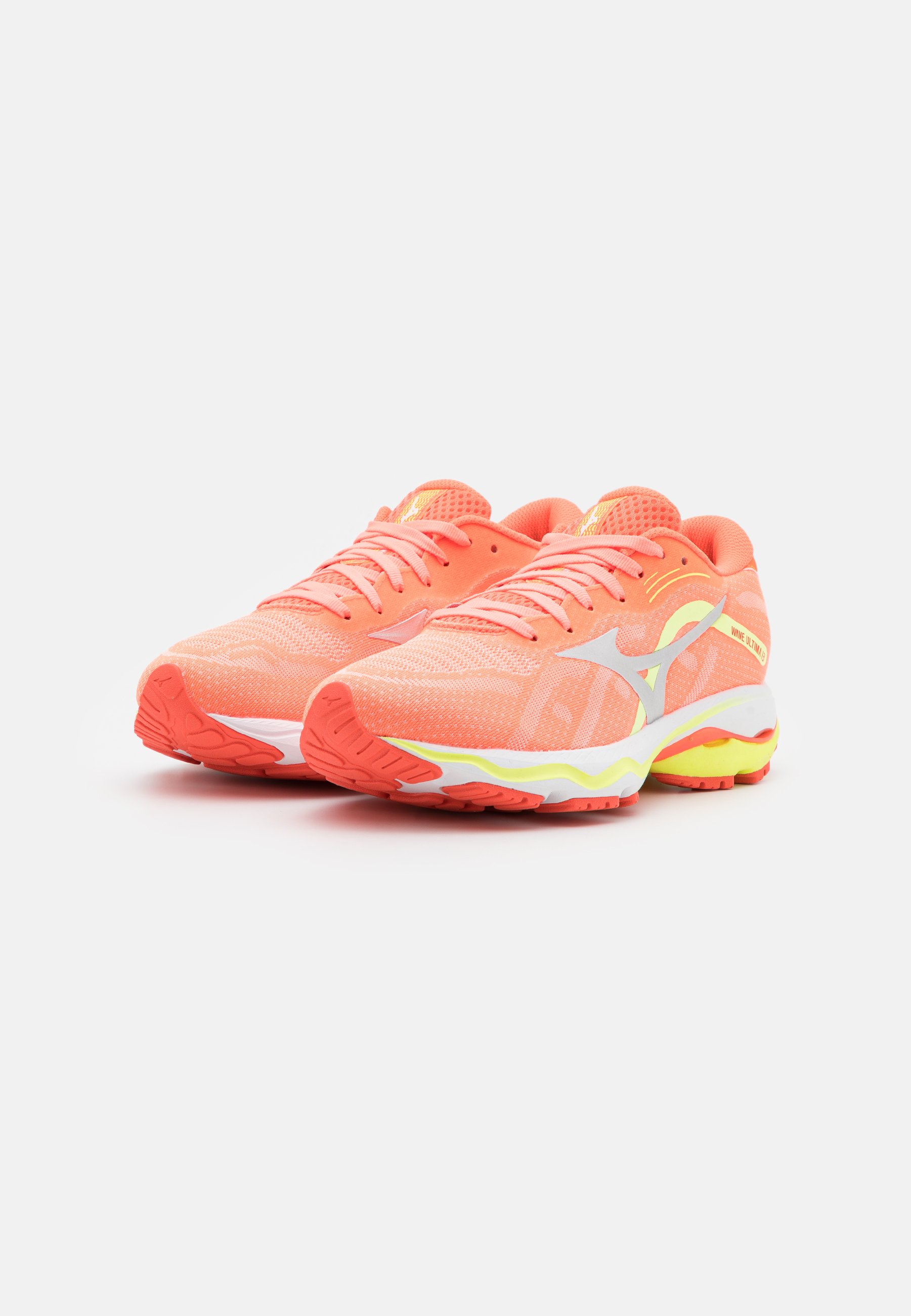 Mizuno WAVE ULTIMA 13 - Neutralios pronacijos bėgimo bateliai - neon  flame/silver/neo lime/koralų - Zalando.lt