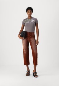 Diesel Triko s potiskem - grey