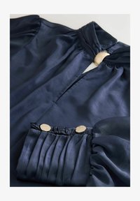 Selected, navy
