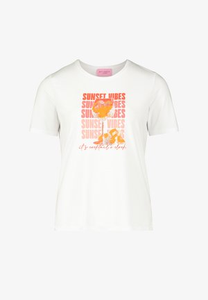 Biała bawełniana koszulka z krótkim rękawem z pomarańczowym wzorem graficznym, na którym znajduje się napis "SUNSET VIBES" oraz ilustracja koktajlu. Okrągły dekolt.
