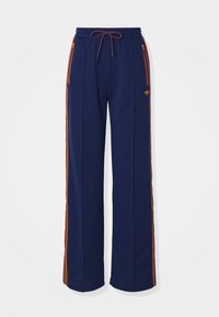 Unselected, night indigo