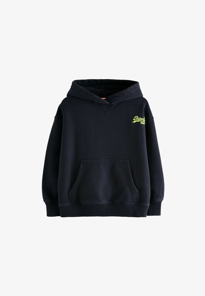 Sweatshirt à capuche bleu marine en tissu doux, doté d'une poche devant et d'un logo vert fluo sur la poitrine gauche. Capuche avec cordon de serrage ajustable.