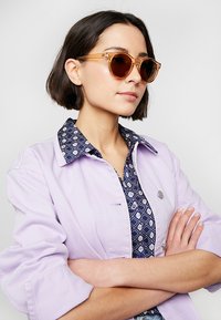 Le Specs HEY MACARENA  - Gafas de sol - beige