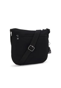 Czarna torba crossbody wykonana z nylonu, z zamkiem błyskawicznym na górze, regulowanym paskiem, gładką fakturą i odczepianym charmsiem.