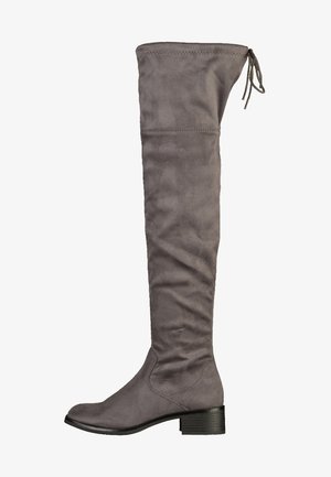 Botas altas hasta la rodilla de ante gris con un diseño elegante, acabado texturizado y un tacón pequeño. Presentan un detalle de cordón ajustable en la parte superior.