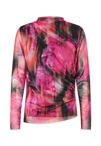 Top met lange mouwen met een bloemenpatroon in roze op een zwarte achtergrond en een gedrapeerd design; lichtgewicht, gladde stof met een subtiele glans.