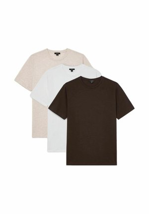 Tre ensfarvede crewneck T-shirts lag på lag i beige, hvid og mørkebrun, vist på en hvid baggrund.
