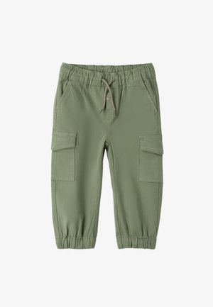 Cargo-Hosen aus olivgrünem Stoff, mit elastischem Bund und Kordelzug, Seitentaschen und gerafften Bündchen an den Knöcheln.
