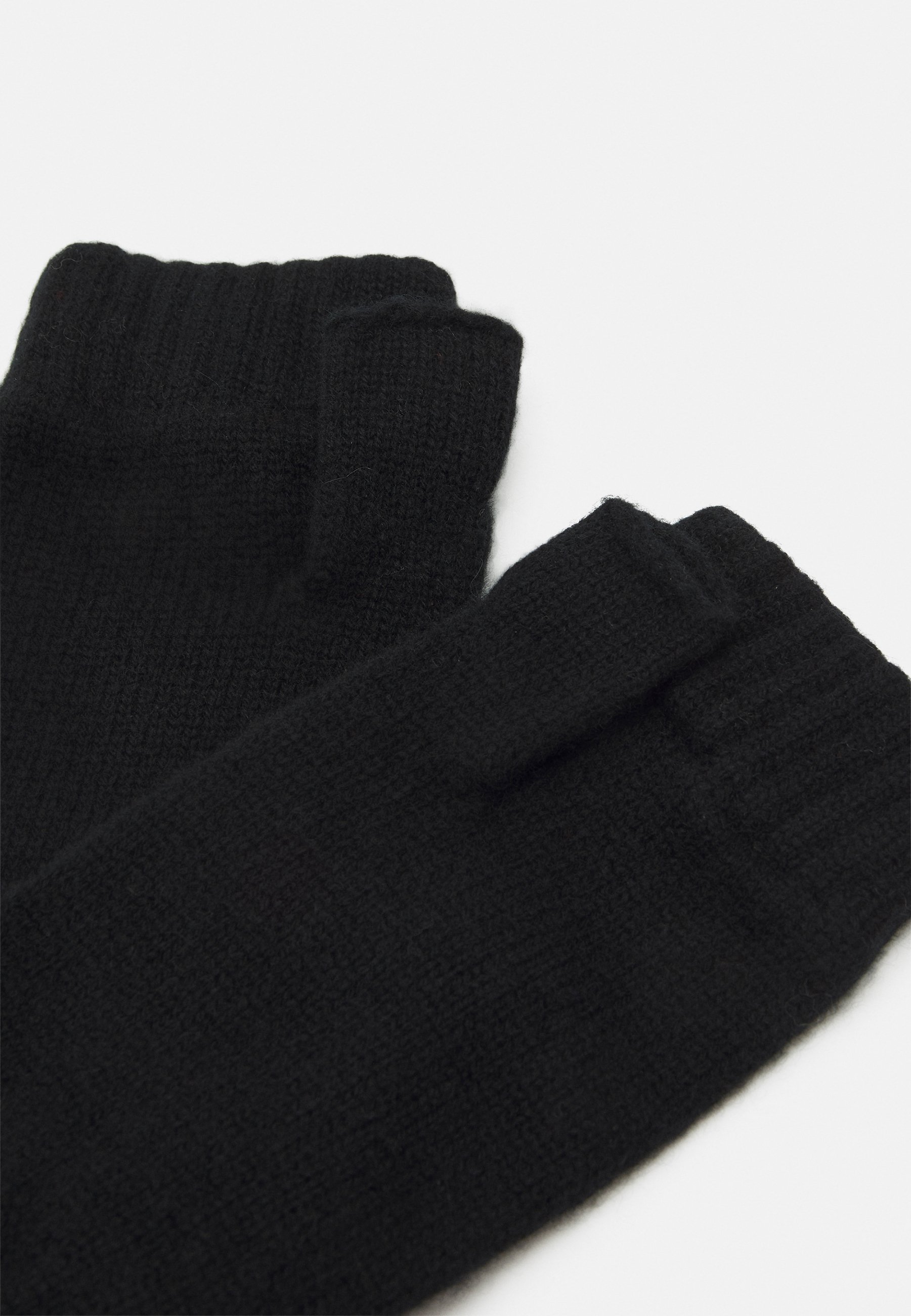 Johnstons of Elgin online pe ZALANDO