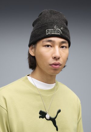 Puma, ESSENTIALS ELEVATED HEATHER BEANIE MIT MITTELHOHER KRONE UNISEX - Muts - black heather