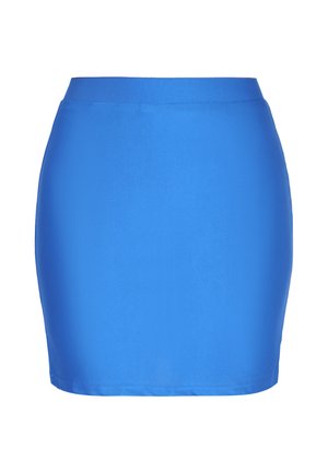 Fényes kék, testhezálló miniszoknya széles derékpánttal, sima textúrával, látható minták vagy díszítések nélkül.