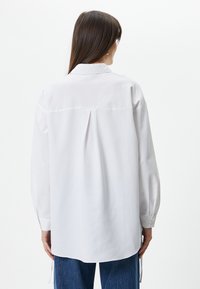 Koton BUTTONED DRAPED LONG SLEEVE - Blusa - white