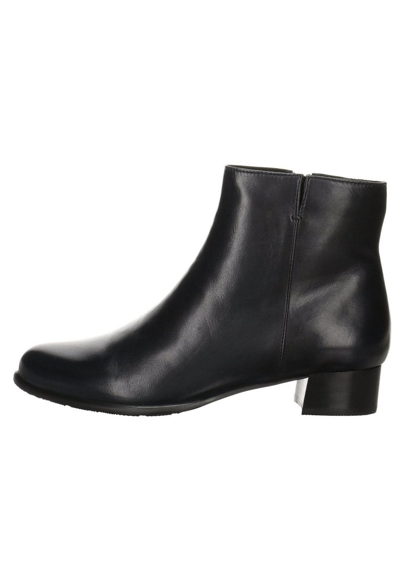 Botas de cuero negras hasta el tobillo con punta redonda, diseño minimalista y tacón bajo en bloque; textura suave con un brillo sutil.