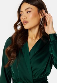 Bubbleroom SHAWL COLLAR SATIN WRAP BLOUSE - Camicetta - dark green