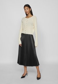 VILA VIKAYA CARDIGAN - Neuletakki - birch