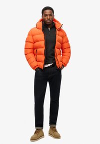 Superdry & Co HOODED SPORTS PUFFER  - Winterjas - flame orange