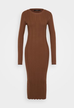 Vero Moda Tall VMNINA O NECK CALF - Robe fourreau - emperador/black