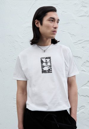 METABLAST UNISEX - Μπλουζάκι με στάμπα - white