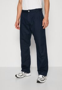 Esprit STRAIGHT PLEAT - Auduma bikses - navy