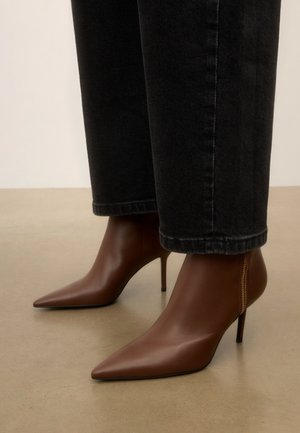 Kazar, LUNAVA - High Heel Stiefelette - brown