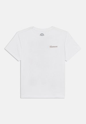 T-shirt en coton blanc à manches courtes et col rond. Présente un petit logo rouge "Element" sur le côté gauche de la poitrine.