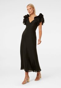 Forever New RYLIE RUFFLE SHOULDER MIDI DRESS - Společenské šaty - black