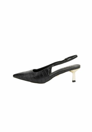 Czarne szpilki slingback z ostrym noskiem, w teksturze krokodylej, z akcentem w srebrnym kolorze na smukłej szpilce. Otwarta konstrukcja po bokach.