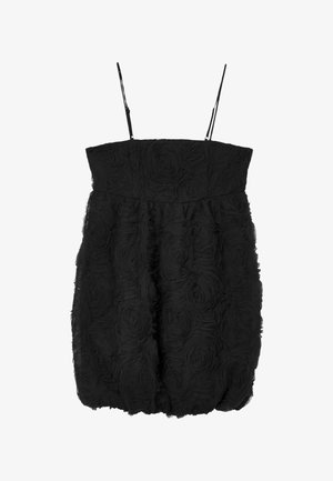 Schwarzes ärmelloses Cocktailkleid mit dünnen Trägern und strukturiertem Rosettenstoffmuster über das gesamte Kleid.