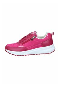 Różowe buty sportowe z połączeniem gładkiego i teksturowanego zamszu, białą podeszwą oraz dekoracyjnym zamkiem po boku.