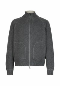 Grauer Reißverschluss-Pullover mit hohem Kragen, Raglanärmeln und zwei vorderen Taschen. Hergestellt aus einem weichen, strukturierten Stoff mit gerippten Säumen und Bündchen.