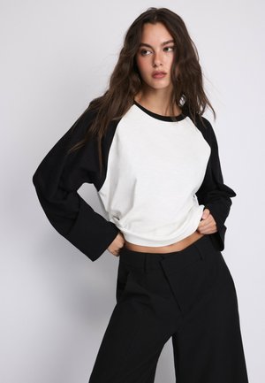 Stradivarius, OVERSIZE BASEBALL T-SHIRT - T-shirt à manches longues - black