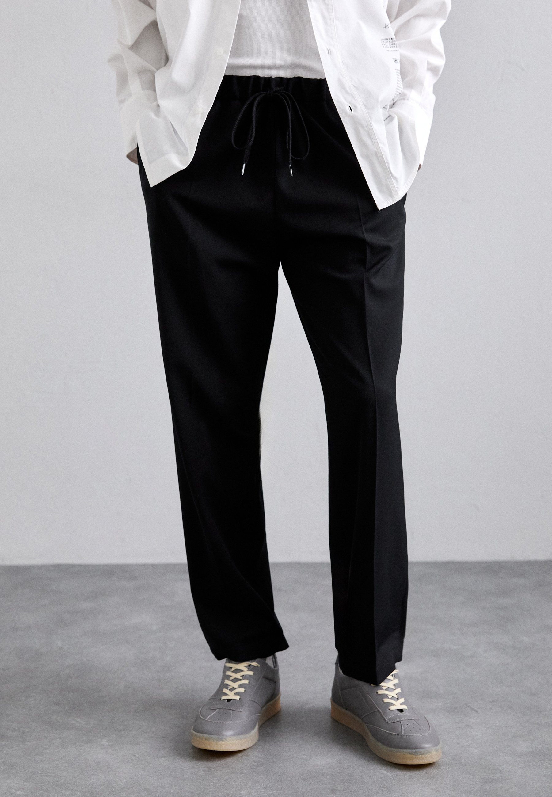 MM6 Maison Margiela PANTS - Trousers - black - Zalando