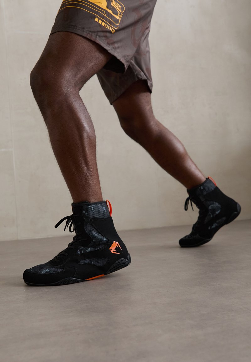 Venum VENUM CONTENDER UNISEX - Høye joggesko - black/orange/svart ...