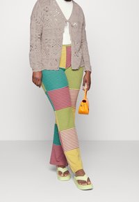 ONLY Curve Cardigan - beige