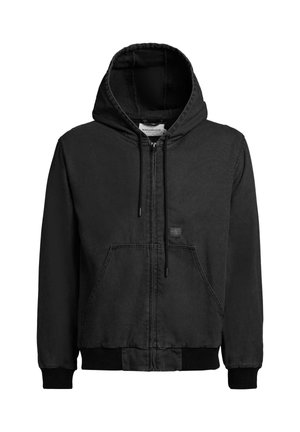 Svart hettejakke med glidelås, frontlommer, snøring i hetten og ribbestrikkede mansjetter og kant, vist mot en hvit bakgrunn.